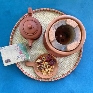 Bếp đất đun nước pha trà