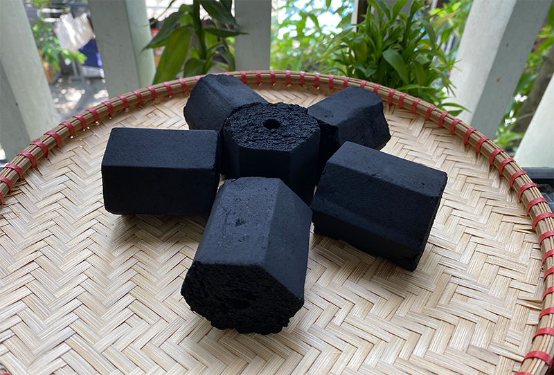 Than nướng gáo dừa Hachiko - sản phẩm chất lượng, an toàn, thân thiện với môi trường Than nướng gáo dừa Hachiko - sản phẩm chất lượng, an toàn, thân thiện với môi trường