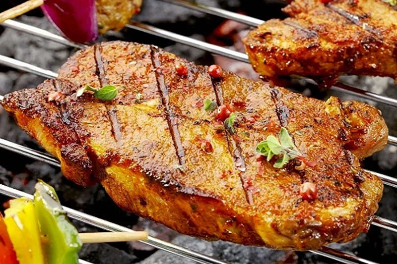 Mua than nướng Hachiko giúp món nướng thơm ngon chuẩn vị